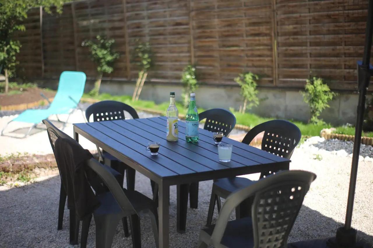La Montrieuse, Chambre Individuelle Avec Sauna Et Baignoire Spa Naveil Exterior foto